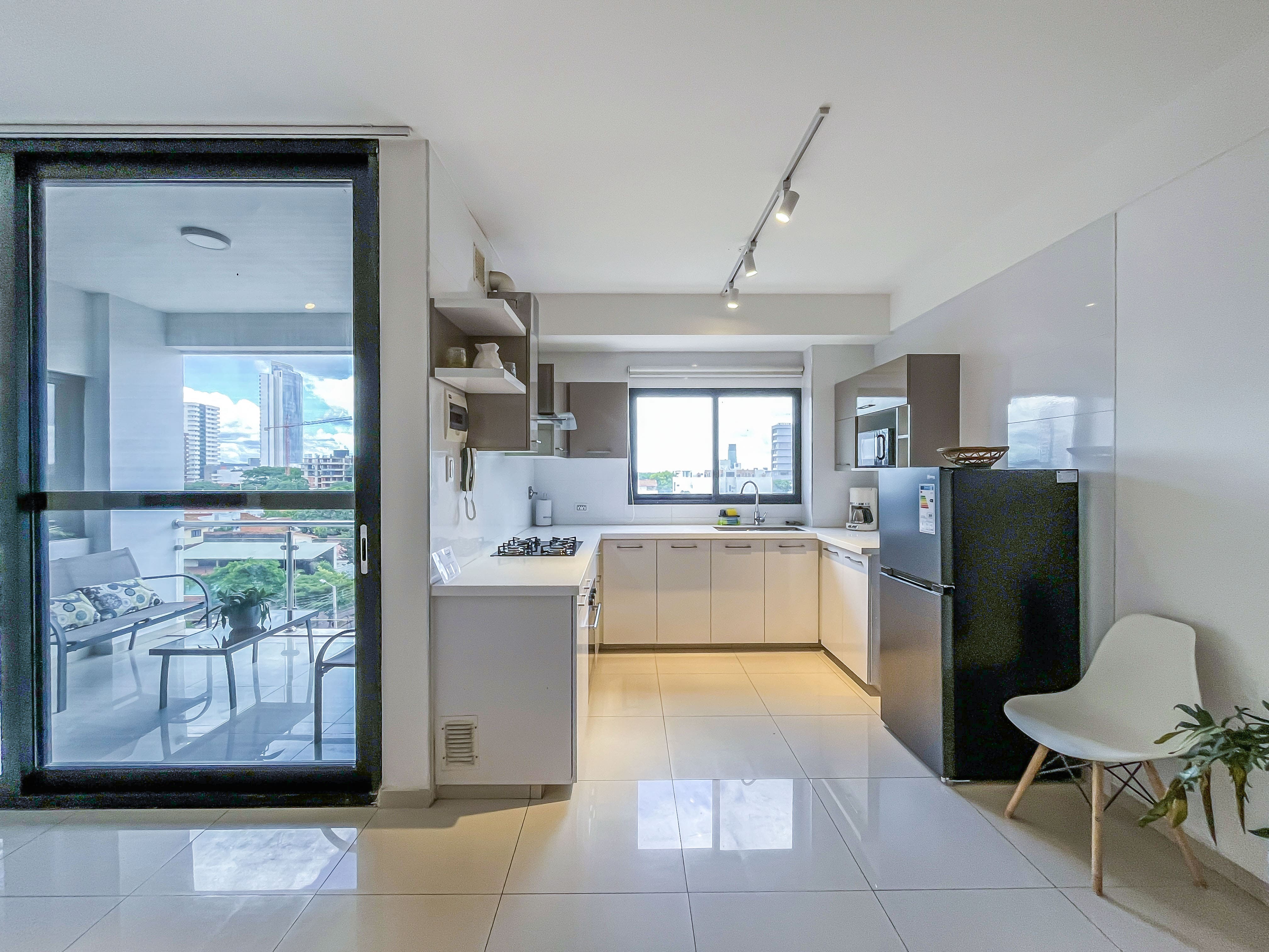 Indigo: Acogedor y amplio departamento