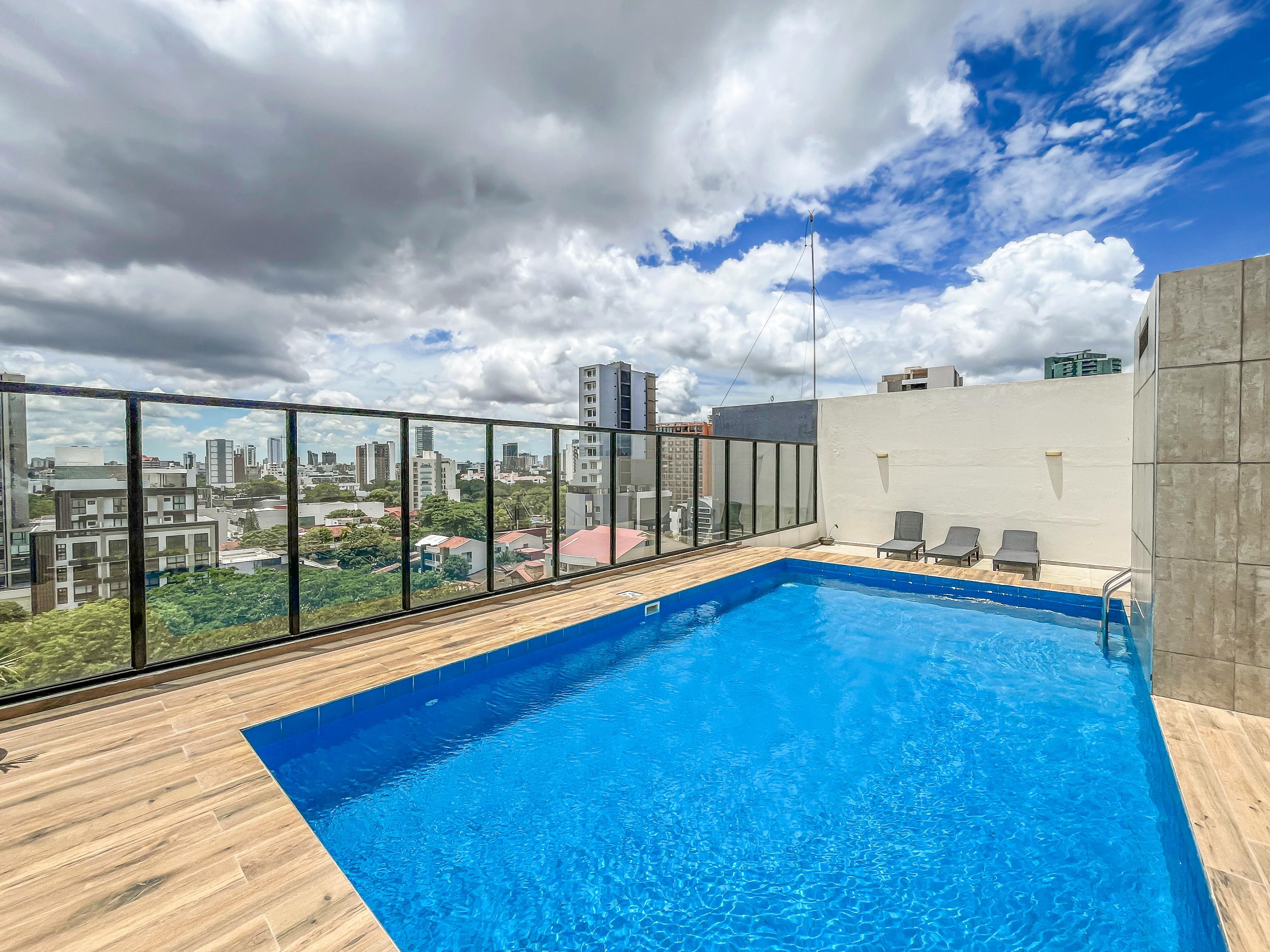 Indigo: Acogedor y amplio departamento